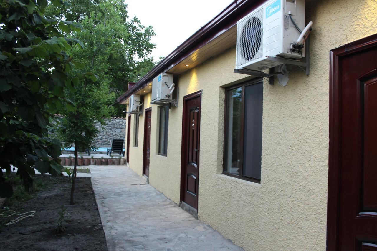 Hotel Villa Eniseli Exteriör bild